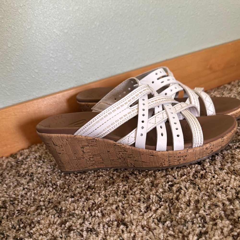 Skechers White and Brown Wedge Sandals with Strappy Design